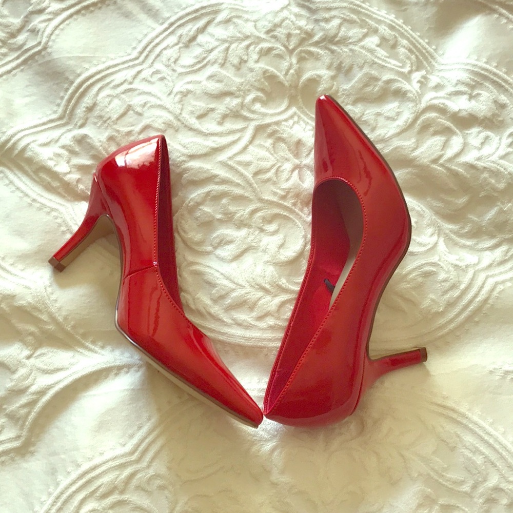 Red heels! NEVER WORN!